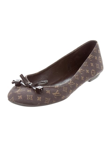 louis vuitton flat shoes prices|More.